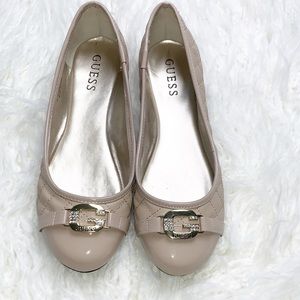 Guess cream flats sz 8